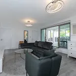 Superb Penthouse With 2 Bathrooms And Roof Terrace