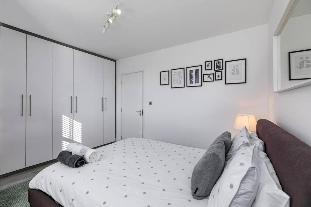 Appartamento Superb Penthouse With 2 Bathrooms And Roof Terrace