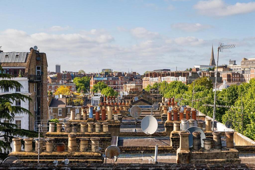 Superb Penthouse With 2 Bathrooms And Roof Terrace *
